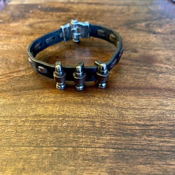 UNO de 50 Jewelry - Uno de 50 silver bullet leather bracelet